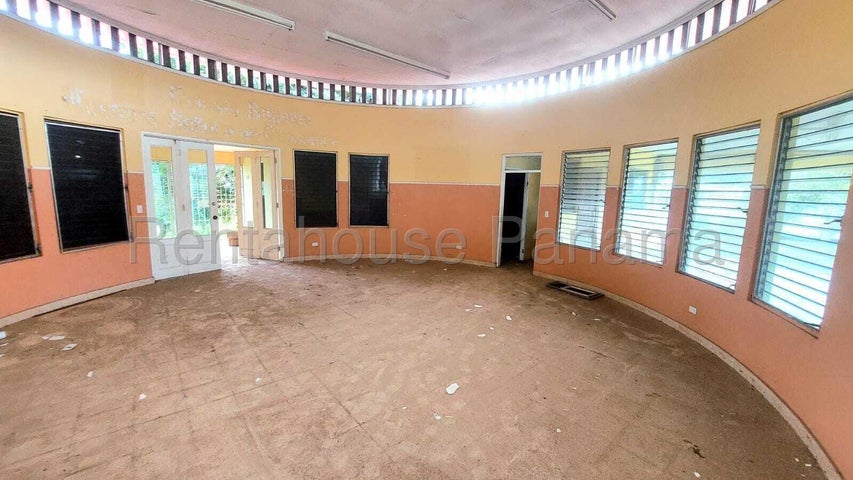 Splendid Family House - Casa en Milla 8